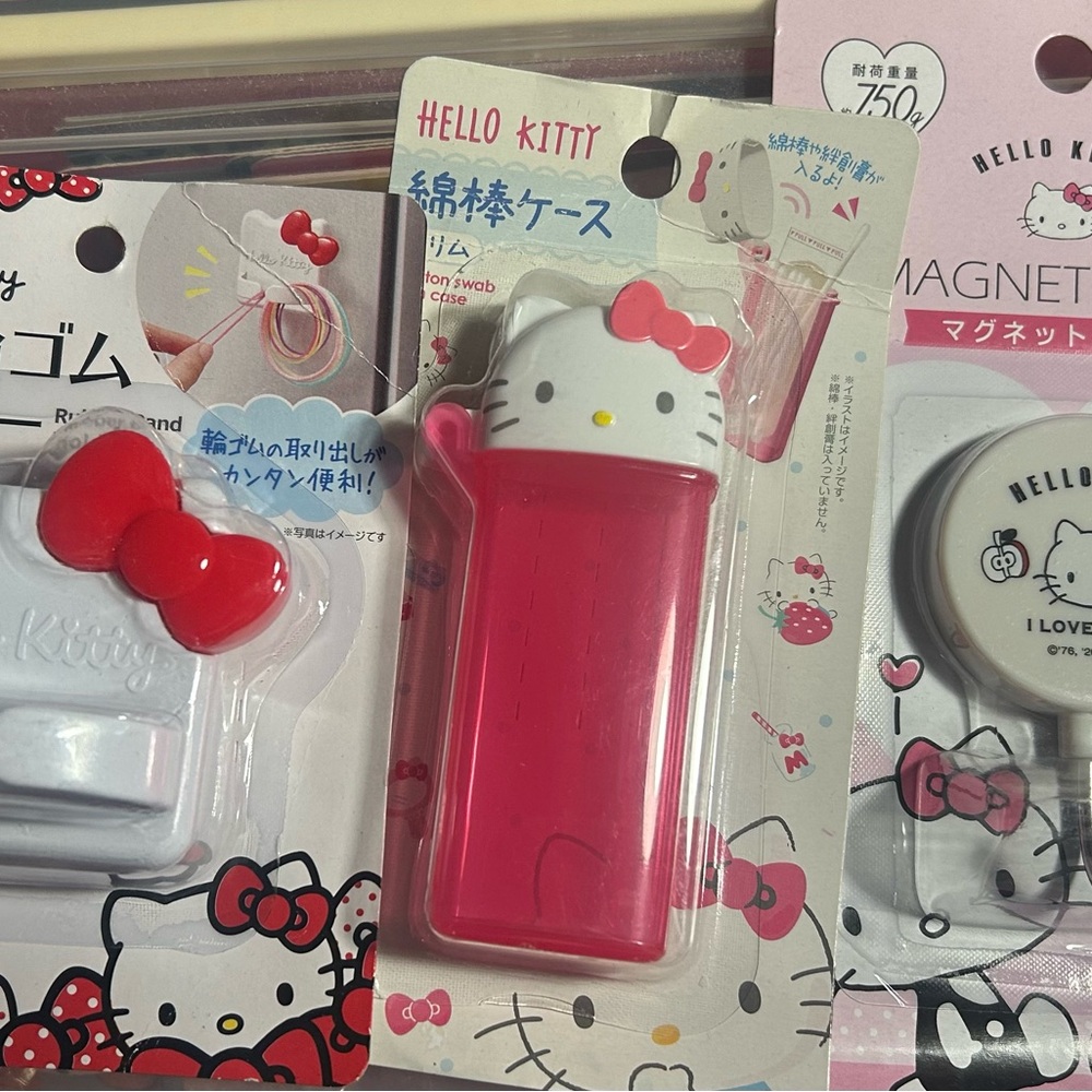 Set of 3 Hello kitty accessories